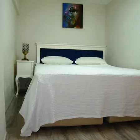 Carme 2 Hotel apartamentowy 3*