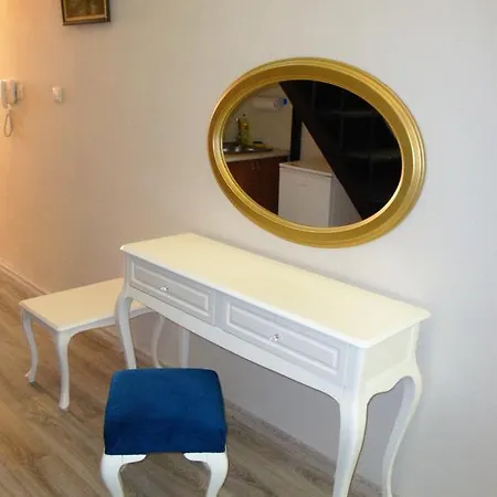 Carme 2 Hotel apartamentowy 3*