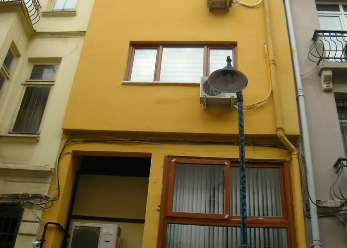 Apart-hotel Carme 2 3*